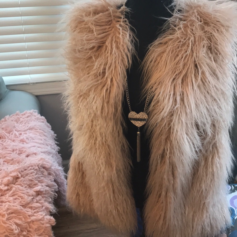 Fur vest by Live a little